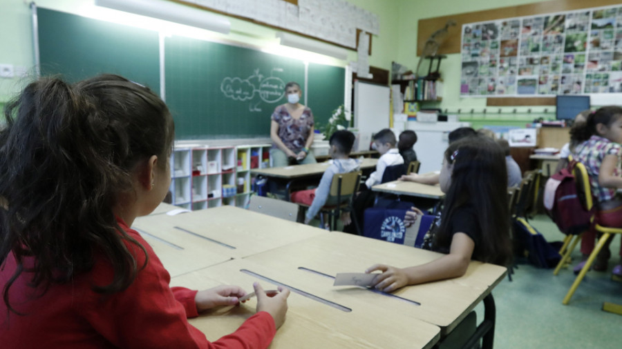 A Coruña planifica ya su área educativa ante un "posible" confinamiento