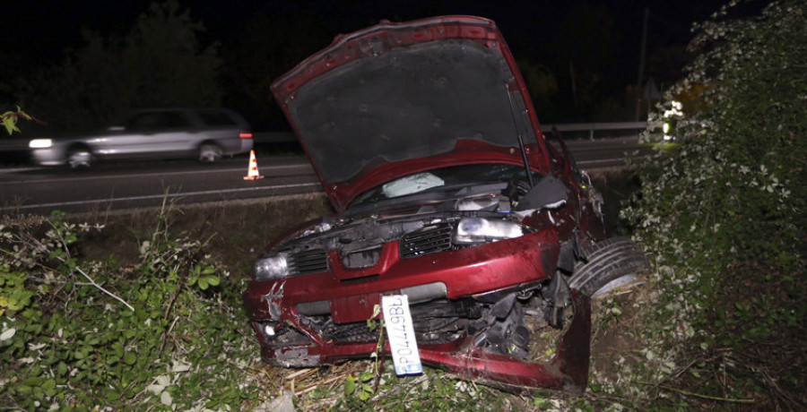 Una fallecida, dos heridos y un detenido que dio positivo en alcohol en un accidente en Barro