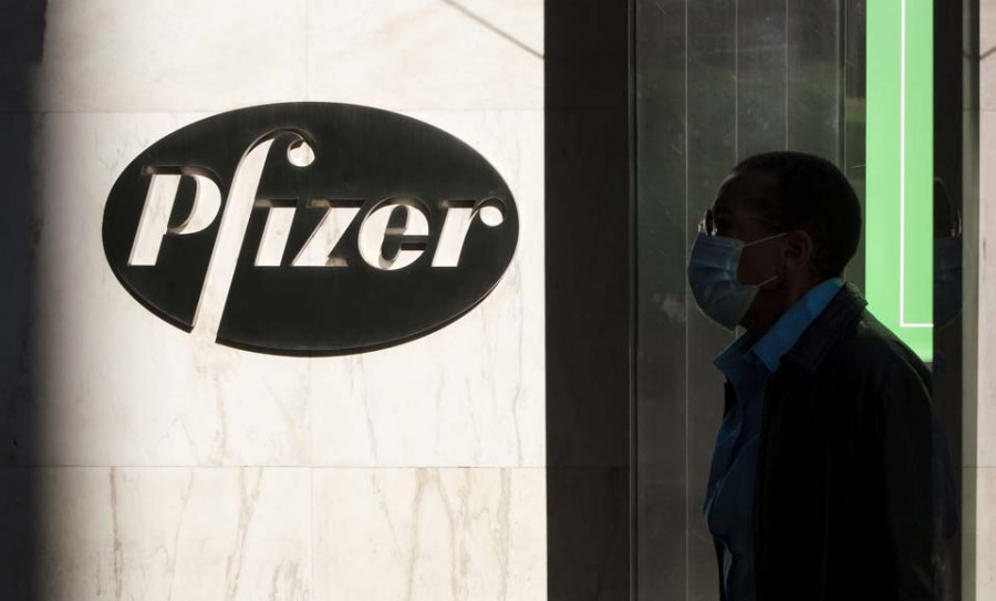 El director general de Pfizer España dice que la vacuna "es adaptable a las mutaciones del virus"