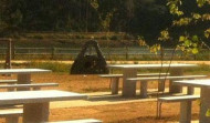 Abegondo inaugura con una reunión vecinal el parque fluvial de Beche