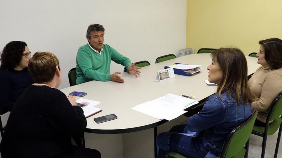 La campaña para las generales se solapa con la agenda de los candidatos a las elecciones municipales