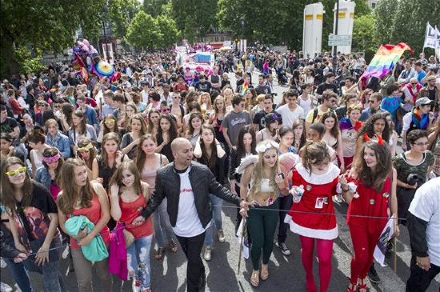 Los homosexuales franceses mantienen su lucha en el Orgullo Gay de París