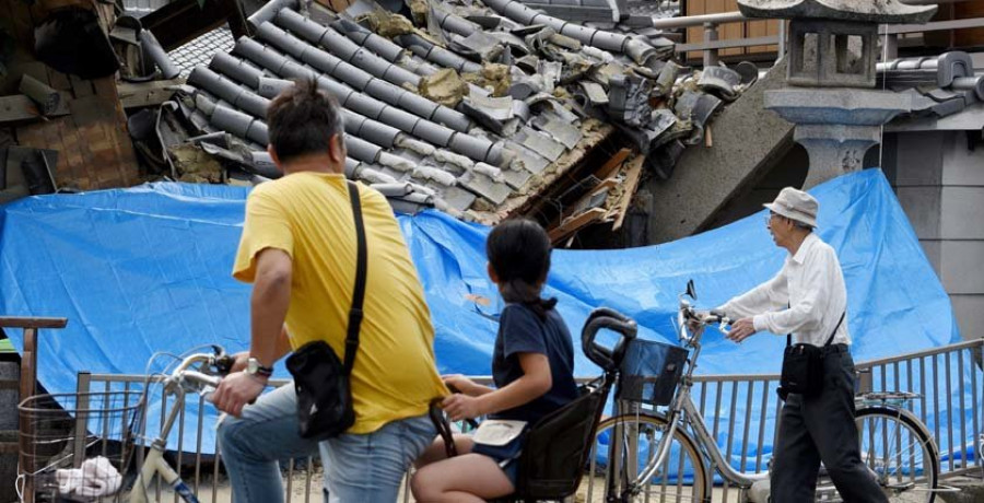 Un terremoto de 6,1 grados causa 
4 muertos y 350 heridos en Japón