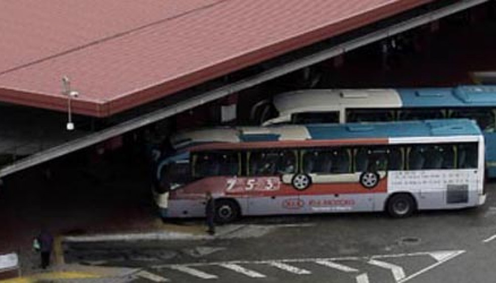 La Estación de Autobuses muestra los malos hábitos de conductores y peatones
