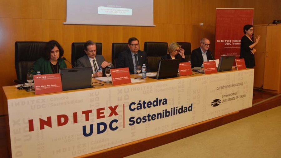 La Cátedra Inditex fija su atención en las organizaciones humanitarias