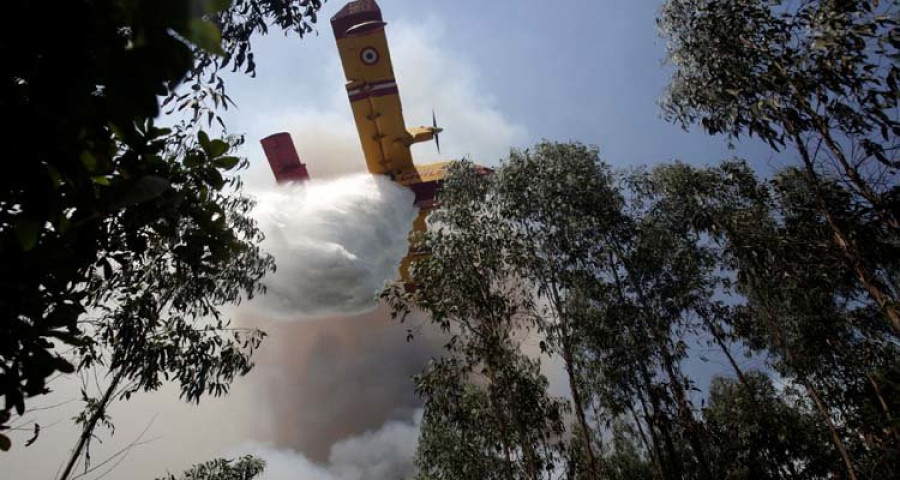 El incendio de Portugal no da tregua y avanza sin control hacia el norte