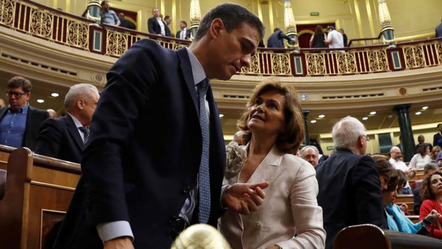 Sánchez fracasa en el primer intento de investidura aunque Podemos deja el “no”