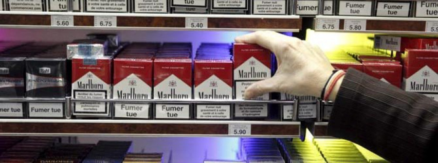 El consumo de cigarrillos retrocede hasta el nivel de la última década del franquismo