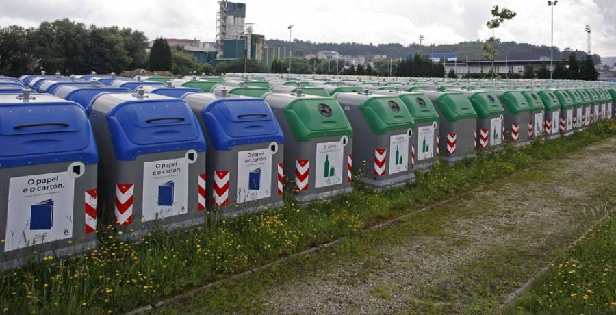 Arteixo prevé comenzar su nuevo servicio de recogida 
de basuras el día 1 de agosto