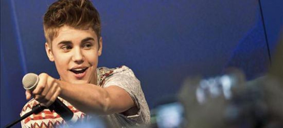 Justin Bieber asegura que "con algo de suerte Ana Frank hubiese sido una 'belieber'"