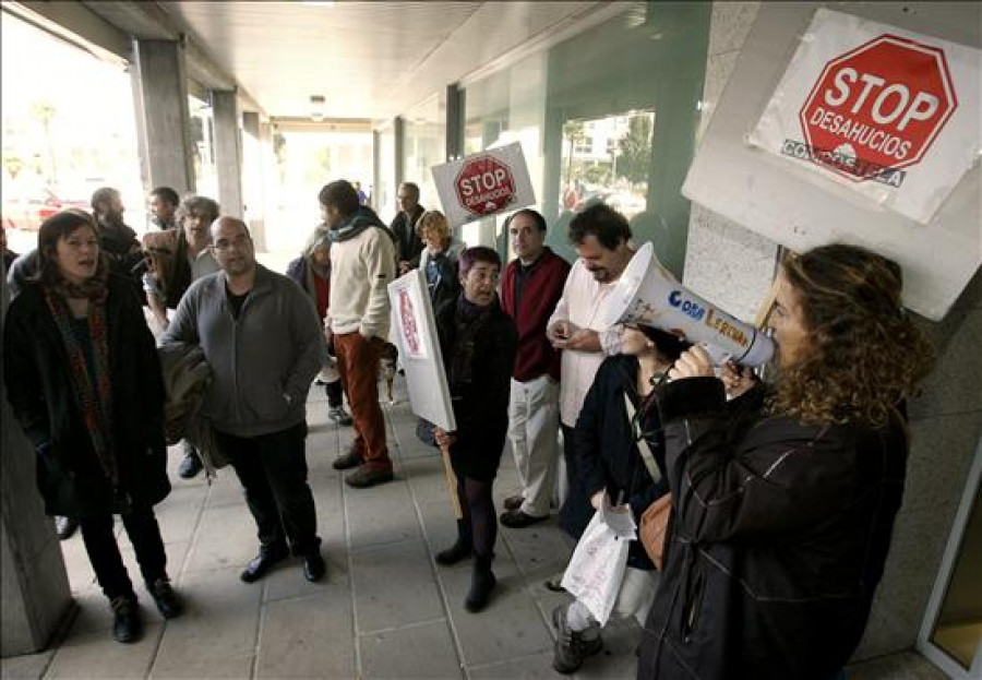 Seis detenidos en el desahucio de Elisabeth Sanlés en A Coruña