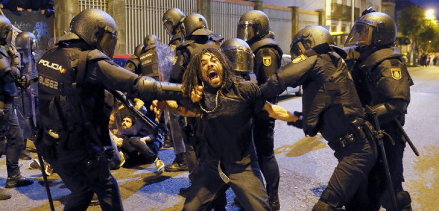 Los dos detenidos en una protesta okupa en Santiago quedan en libertad