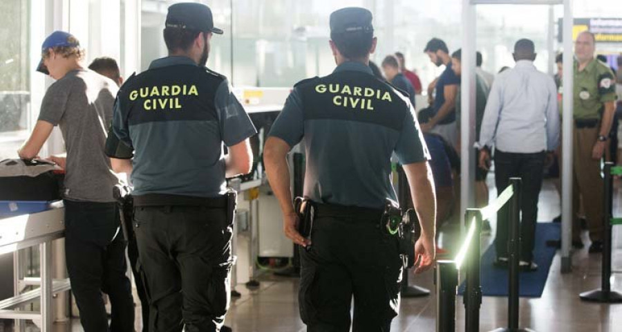 Los vigilantes de El Prat quieren seguir con la huelga hasta el arbitraje