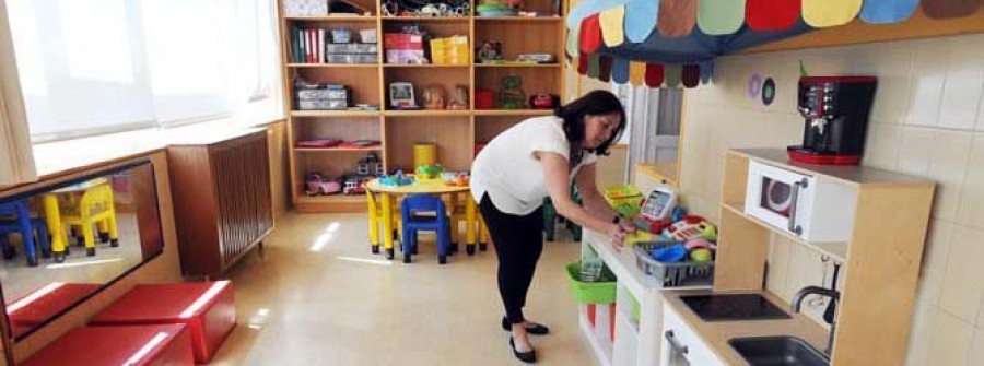 Un hogar habitado por “xabaríns”, “bolboretas”, “xílgaros” y “anduriñas”