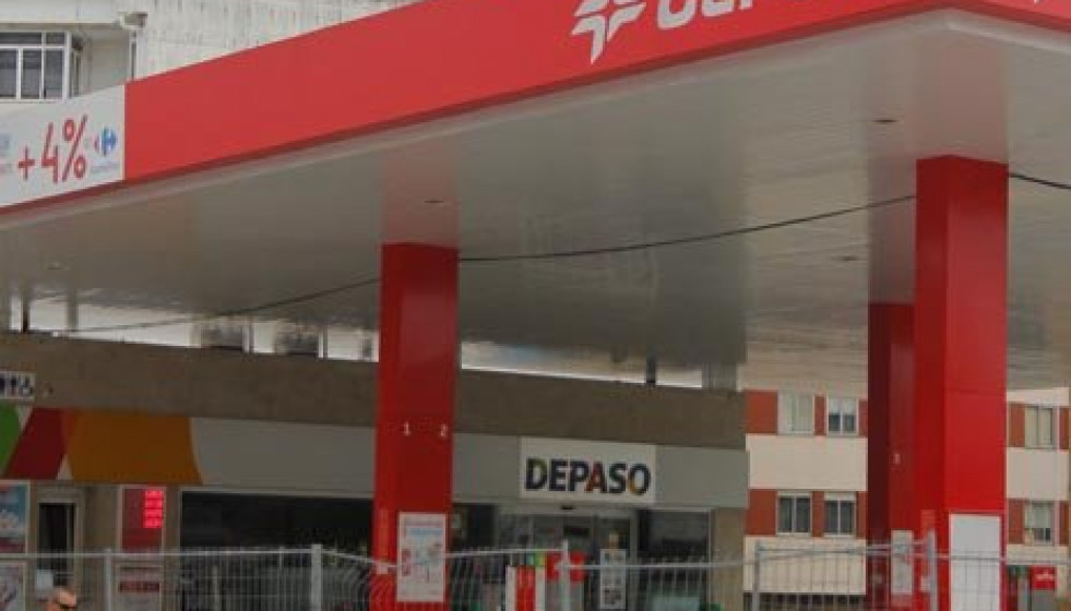 Urbanismo clausura la gasolinera Cepsa de la carretera de Castilla