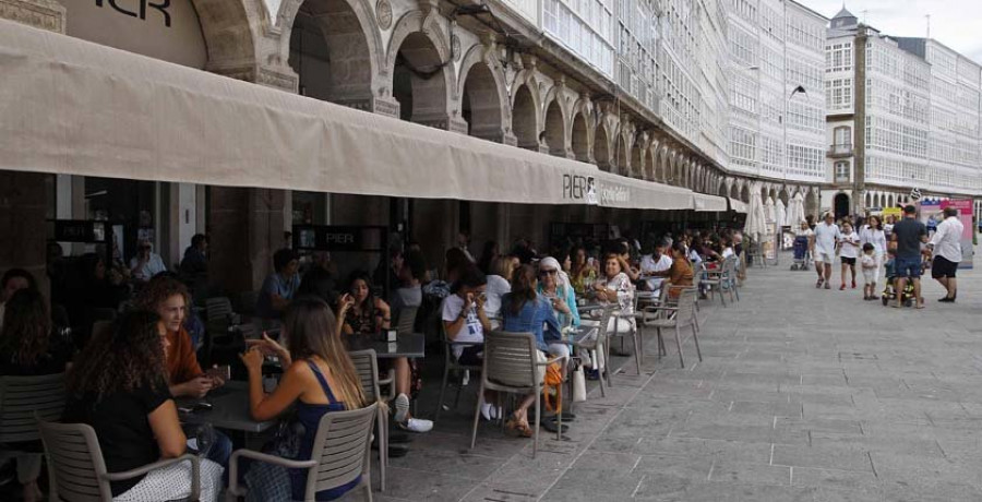 Los hosteleros afean que la tardanza de la Marea en anunciar las fiestas los deja sin tiempo para prepararse