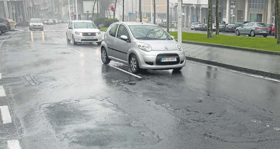 Al Ayuntamiento se le acumulan las calles que necesitan un nuevo asfaltado