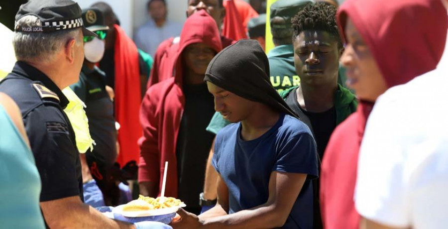 España pide más ayuda a Europa frente a la creciente llegada de inmigrantes