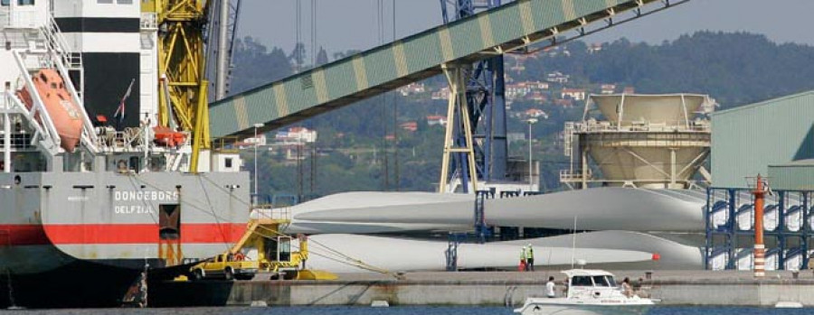 Los materiales de construcción logran levantar la carga general del Puerto