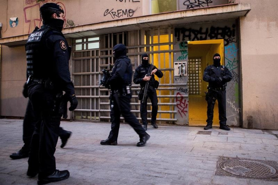 Desarticulan en Barcelona una célula yihadista dispuesta a atentar