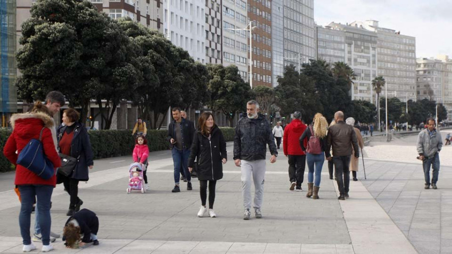 El mercado del alquiler vacacional sigue al alza pero A Coruña aún sortea la afección al arrendamiento general