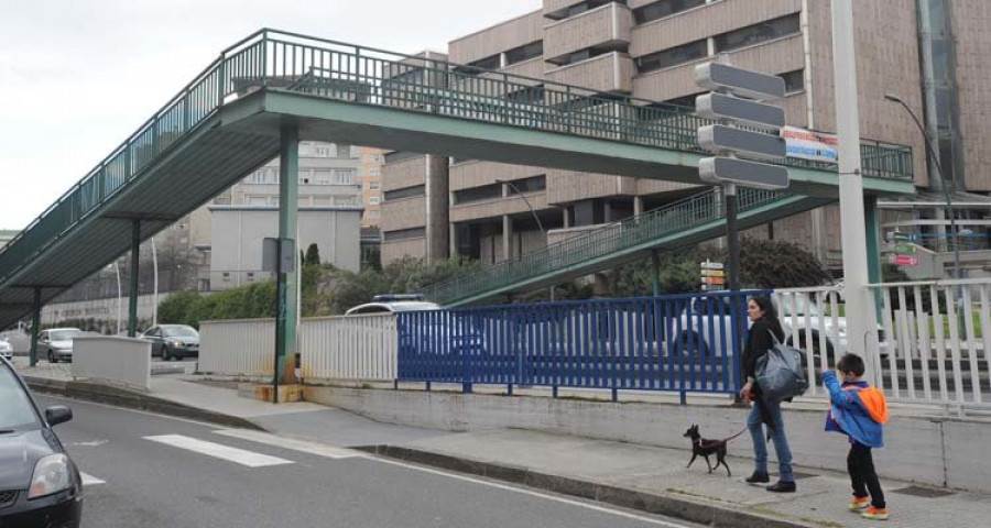 Rechazo general a la instalación de un paso de peatones en Alfonso Molina
