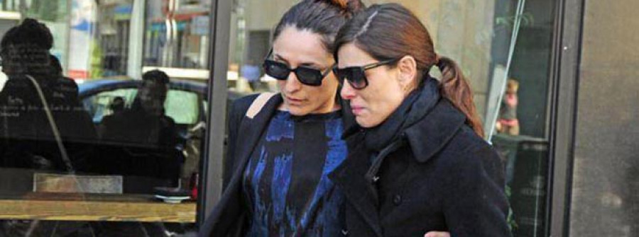 Raquel Sánchez Silva recibe el apoyo de sus compañeros tras aparecer muerto su marido
