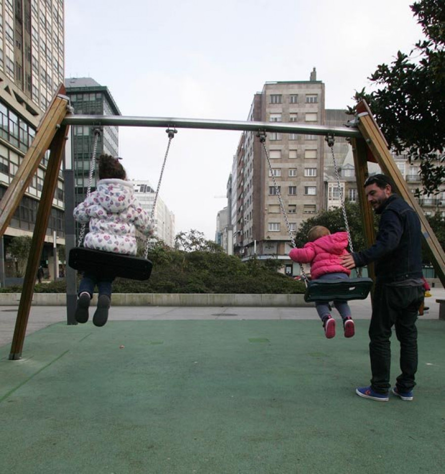 Casi 300.000 niños gallegos podrán salir a la calle a dar paseos a partir de este domingo