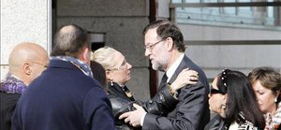 Rajoy da el último adiós a su hermano Luis en Pontevedra