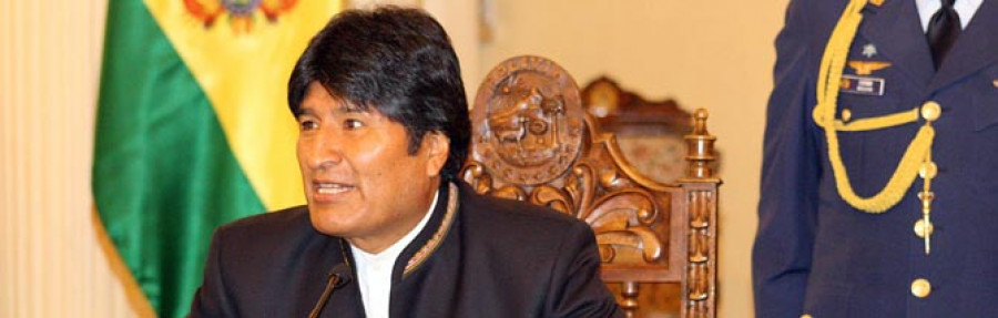 Morales defiende las nacionalizaciones frente al "saqueo" del neoliberalismo