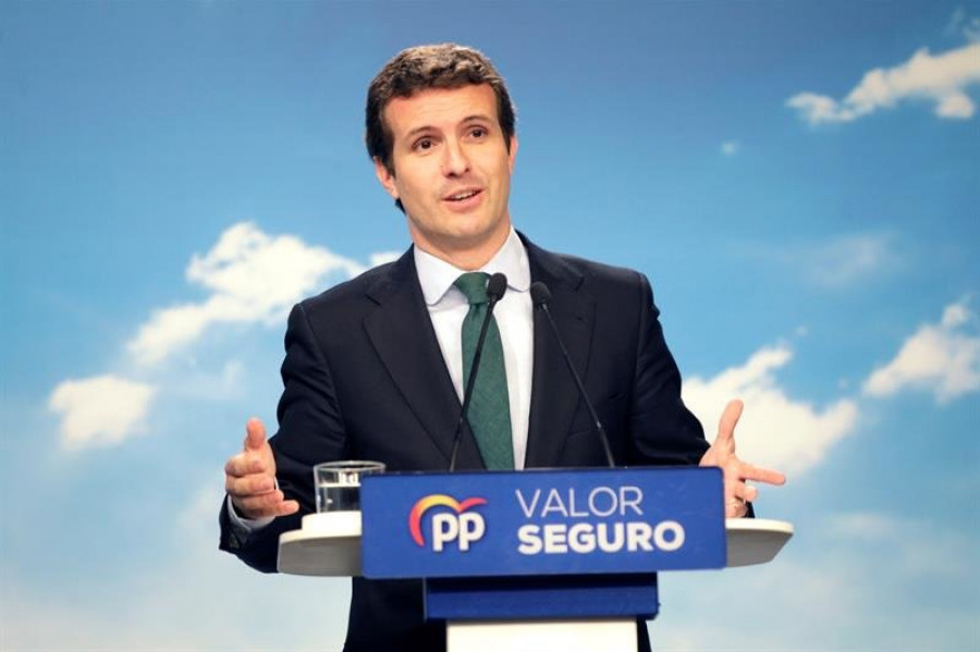 Casado cambia la estrategia y califica a Vox de "extrema derecha"