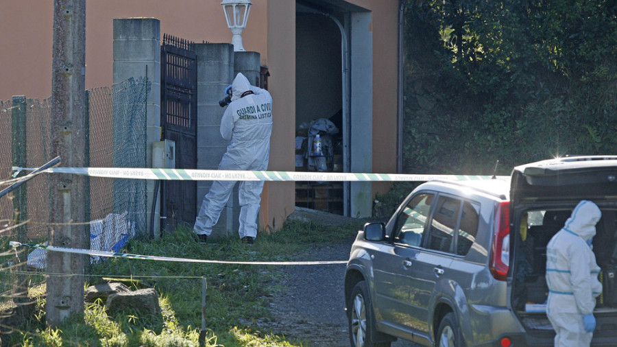 Los indicios apuntan a que la víctima de Oza-Cesuras murió de un disparo en la nuca a la puerta de su casa