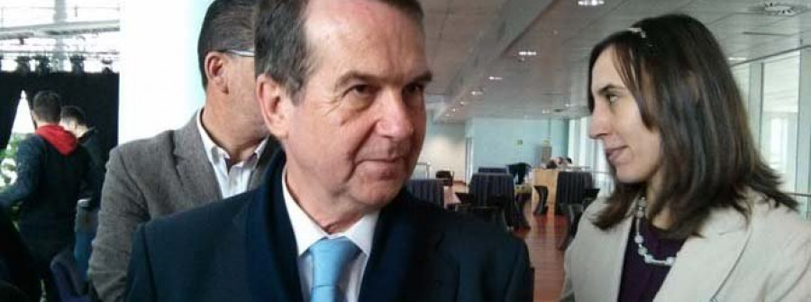 La oposición denuncia el cambio “antidemocrático” impulsado por Caballero en el pleno de Vigo