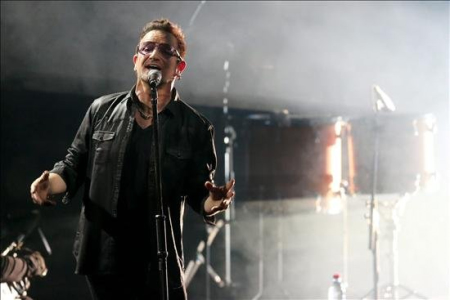 El cantante Bono teme que no pueda volver a tocar la guitarra