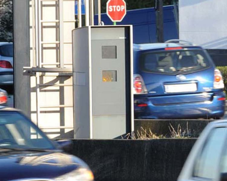 La DGT instalará nuevos radares entre Oleiros y Cambre y A Coruña y Cee