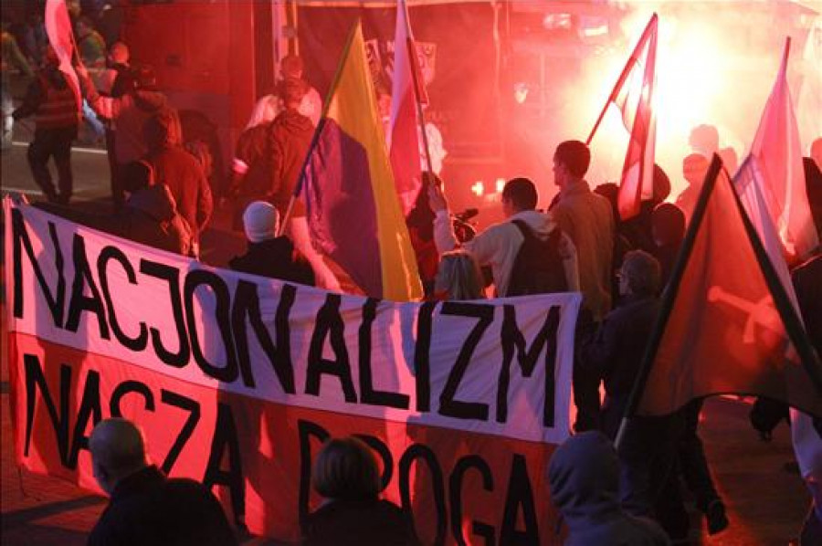 Enfrentamientos entre policía y ultras en el día de Independencia de Polonia