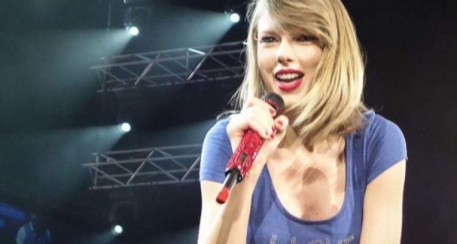 Taylor Swift y Tom Hiddleston, juntos en un concierto de Selena Gomez