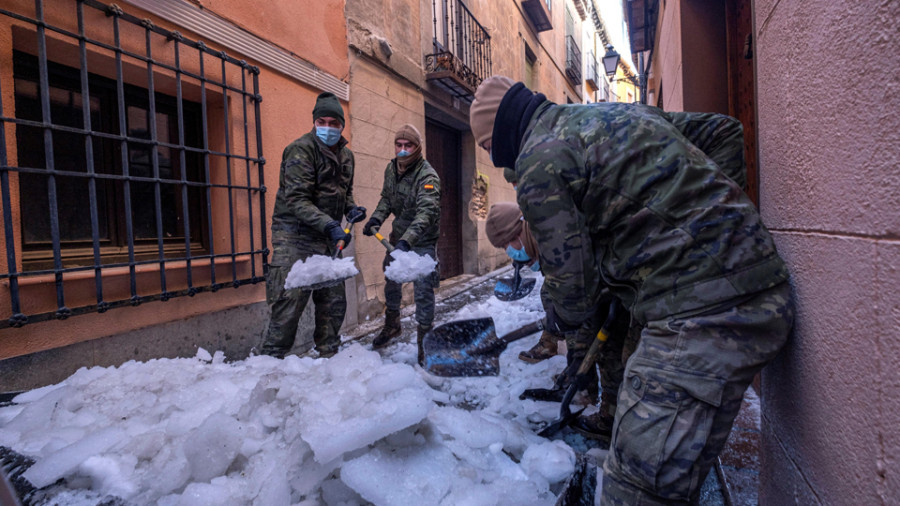 España movilizó  a 48.000 efectivos para hacer frente  al temporal  de nieve “Filomena”