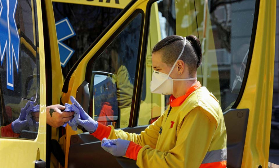 Los contagios crecen un 25% en un  día y los fallecidos ascienden a 1.300