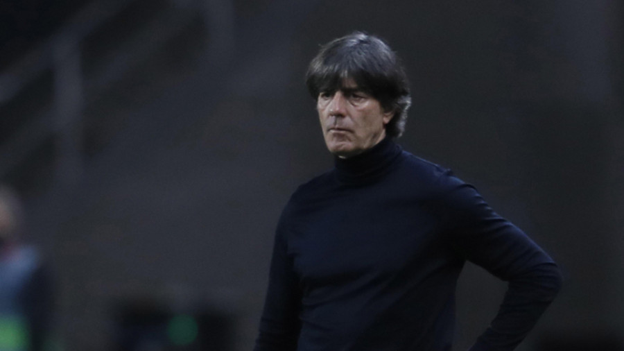 La debacle reabre el debate sobre Joachim Löw