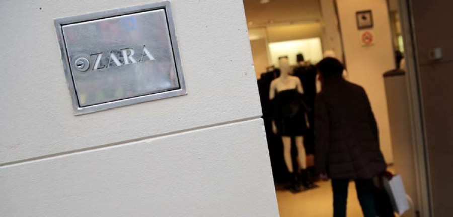 Las marcas de Inditex lideran el gasto medio por cliente en las rebajas