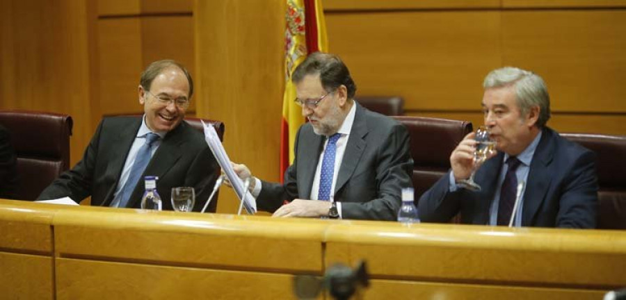 Rajoy rechaza subir los impuestos que afectan a todos, como el IRPF y el IVA