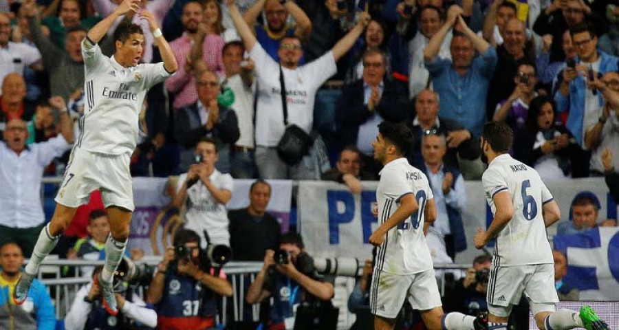 El Madrid firma una goleada con aroma a campeonato