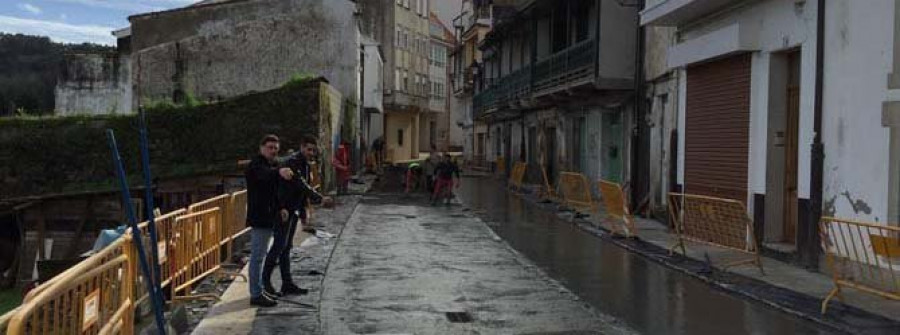 Las obras de A Cañota entran en su última fase al comenzar las labores de pavimentación