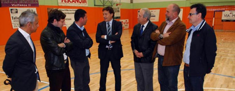 El PP denuncia que el polideportivo de O Carregal presenta humedades