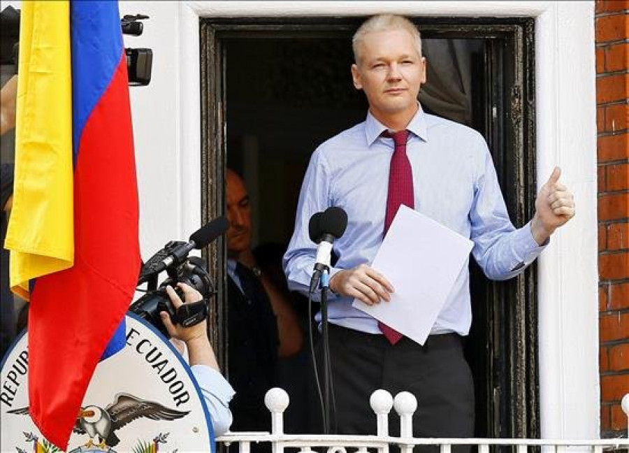 La vida de Assange en la embajada de Ecuador en Londres inspira una serie de TV