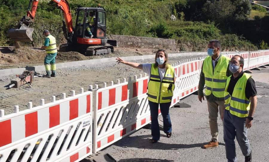 El Materno tendrá 30 nuevas plazas de aparcamiento la próxima semana