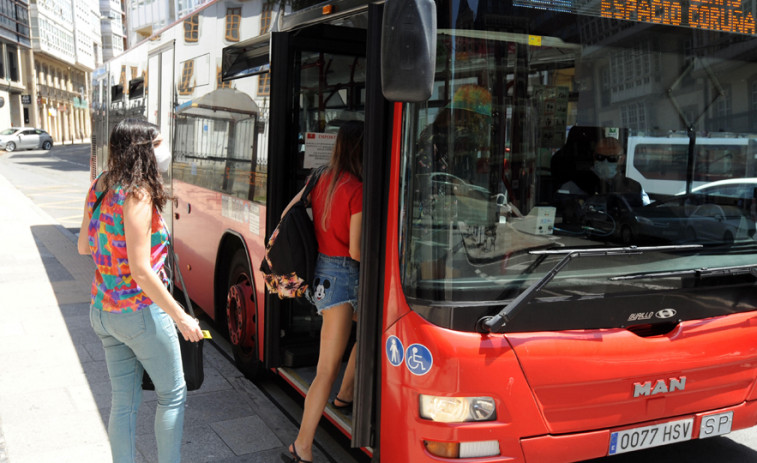 La línea 21 volvió a sufrir retrasos solo un día después de que Tranvías reforzase el servicio