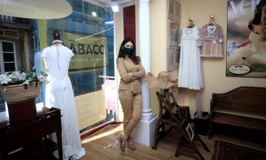 Lencería, bolsos y mascarillas para hacer frente a un año atípico en las bodas