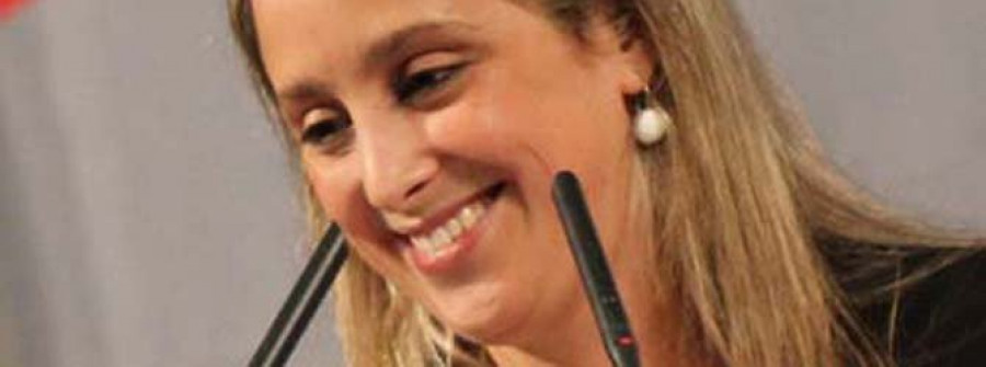 La alcaldesa de Viveiro abre la puerta a dejar el PSOE pero no el cargo al sentarse en el banquillo